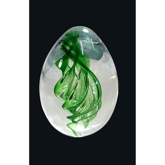 Hand Blown Glass Egg Paperweight With Green Swirl Design 4 Inches Tall Decorativ - Picture 3 of 10